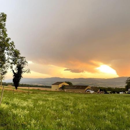 Joli Appartement Paisible Corcelles-sur-Chavornay Exteriér fotografie