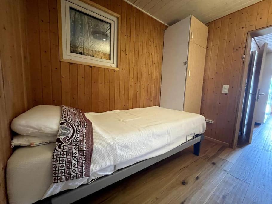 Joli Appartement Paisible Corcelles-sur-Chavornay Exteriér fotografie